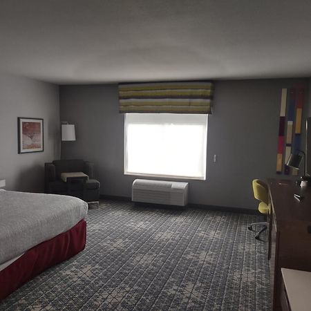 Hampton Inn & Suites Pittsburgh New Stanton Pa Eksteriør bilde