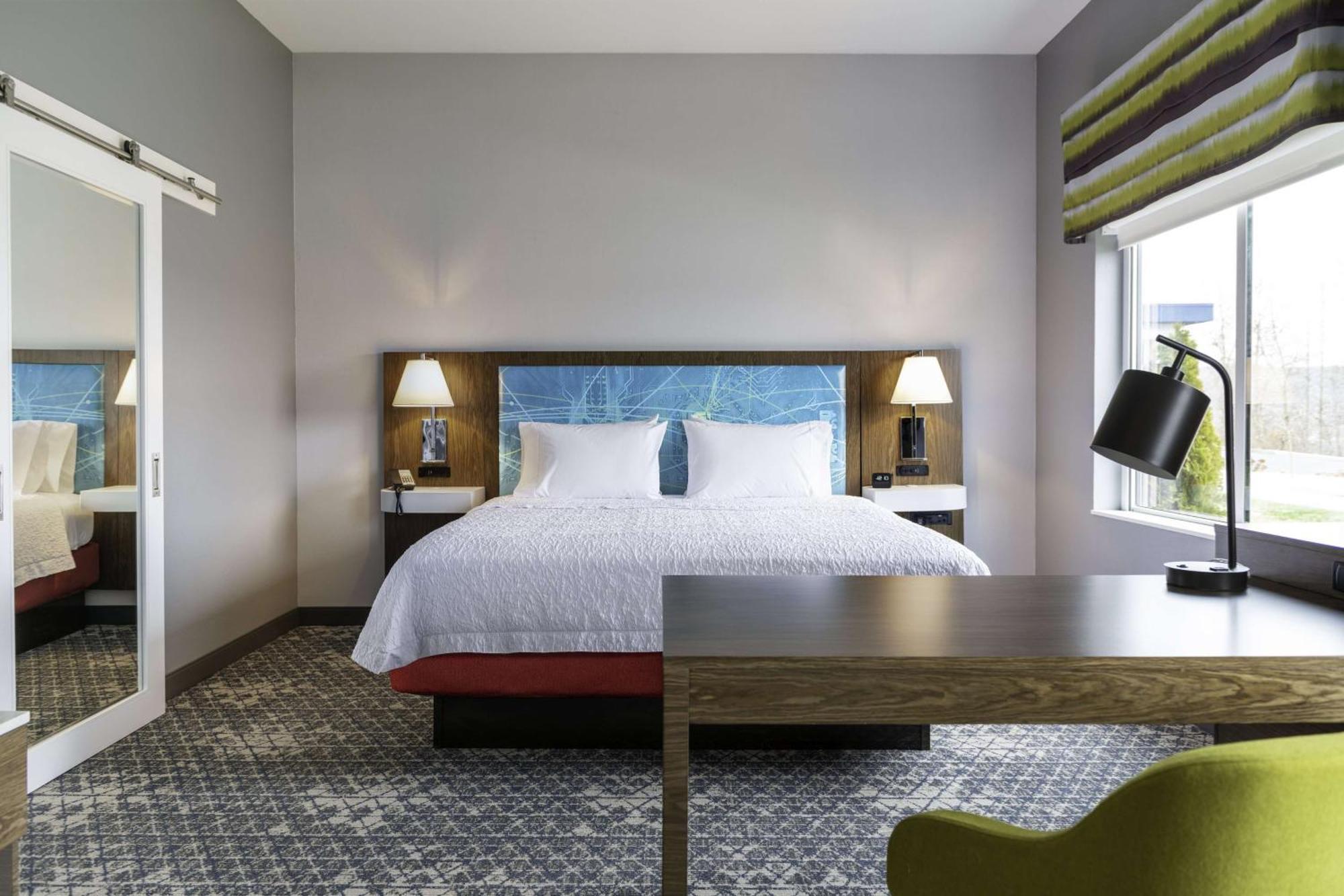 Hampton Inn & Suites Pittsburgh New Stanton Pa Eksteriør bilde