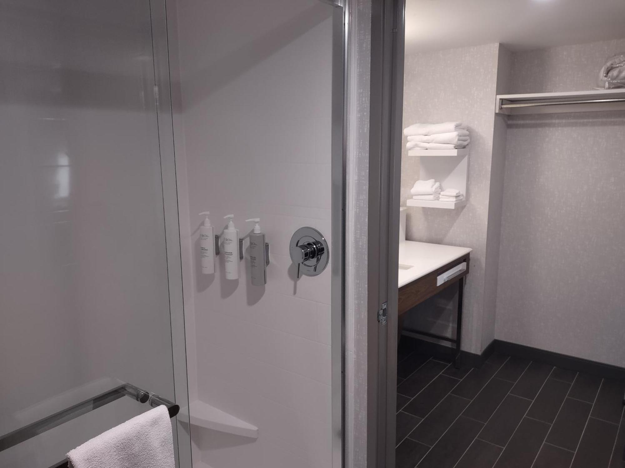 Hampton Inn & Suites Pittsburgh New Stanton Pa Eksteriør bilde